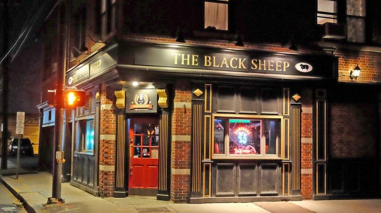 The Black Sheep Ale House in Mineola, Oct. 25, 2016.