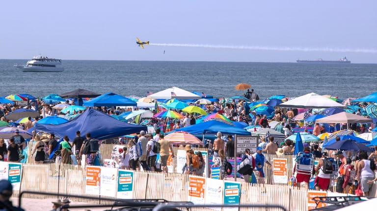 A spectacle by land, sea and air: The Bethpage Air...