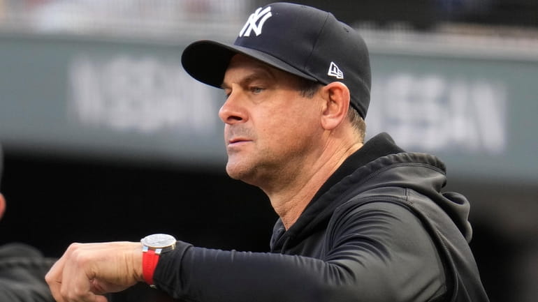 AP: Former Red Aaron Boone will manage Yankees