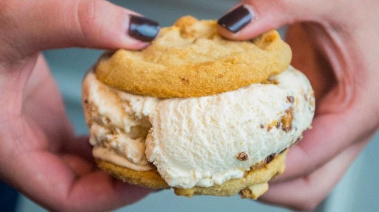 Icecream Cookie Sandwich at Smallcakes