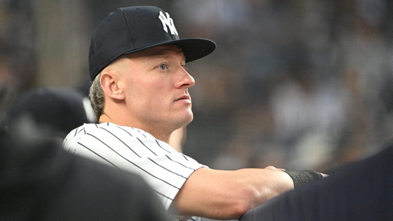 Yankees' Josh Donaldson meets with manager Aaron Boone after third straight  benching 