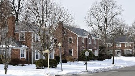 Street scene in Munsey Park