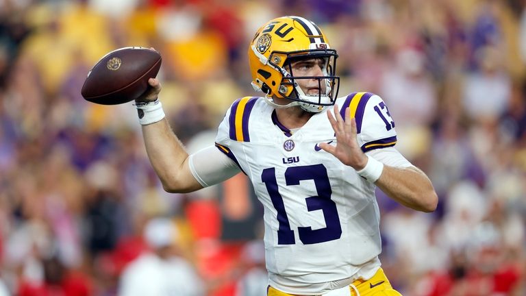 LSU quarterback Garrett Nussmeier (13) looks to pass during the...