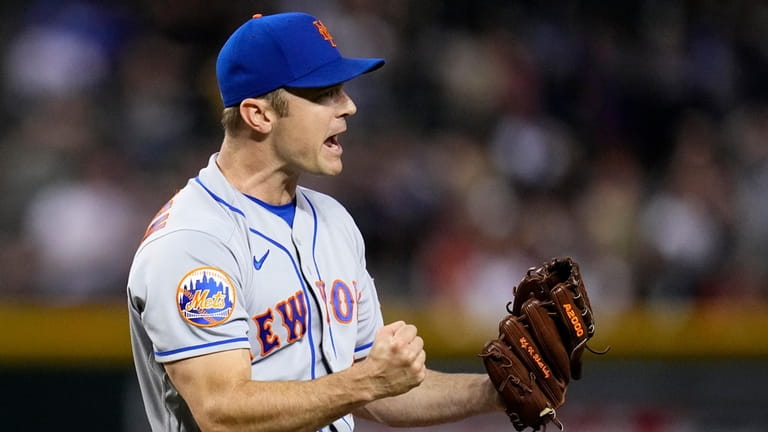 The Mets and Yankees continue to weigh second-half options
