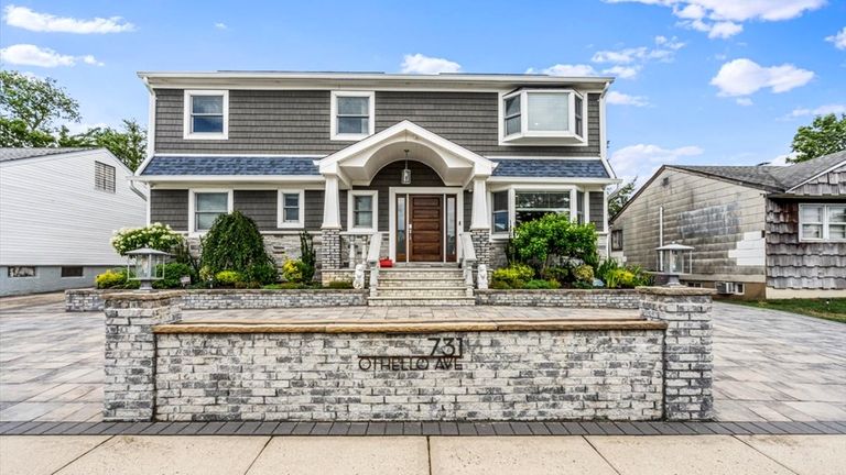 This $1.4 million Franklin Square home contains six bedrooms.