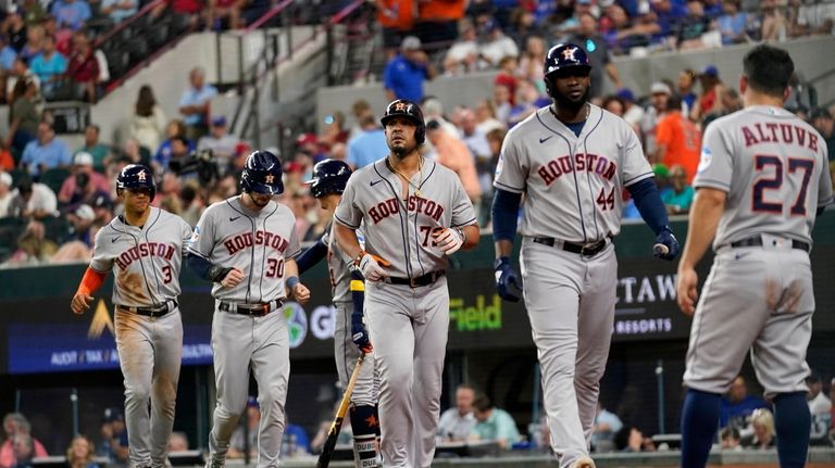 Astros beat Diamondbacks in Game 162 to swipe AL West title from Rangers