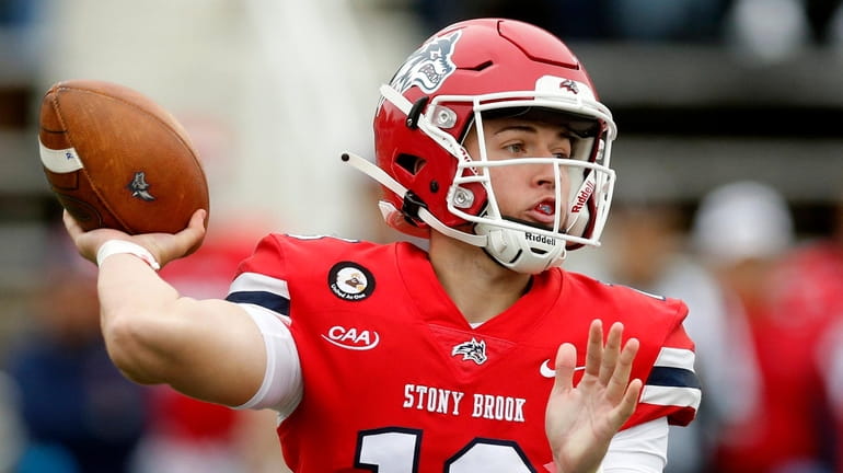 Daron Bryden of the Stony Brook Seawolves throws a pass...