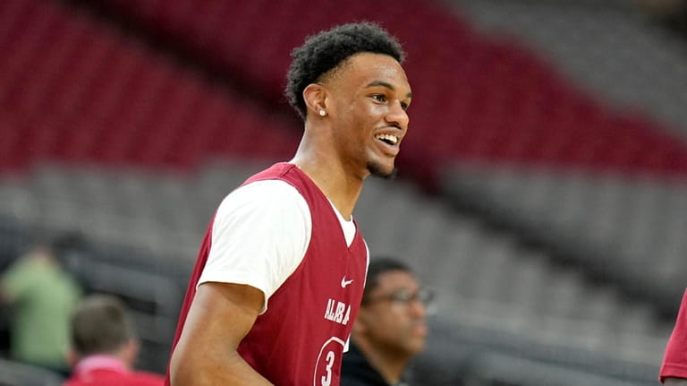 Alabama guard Rylan Griffen practices ahead of a Final Four...